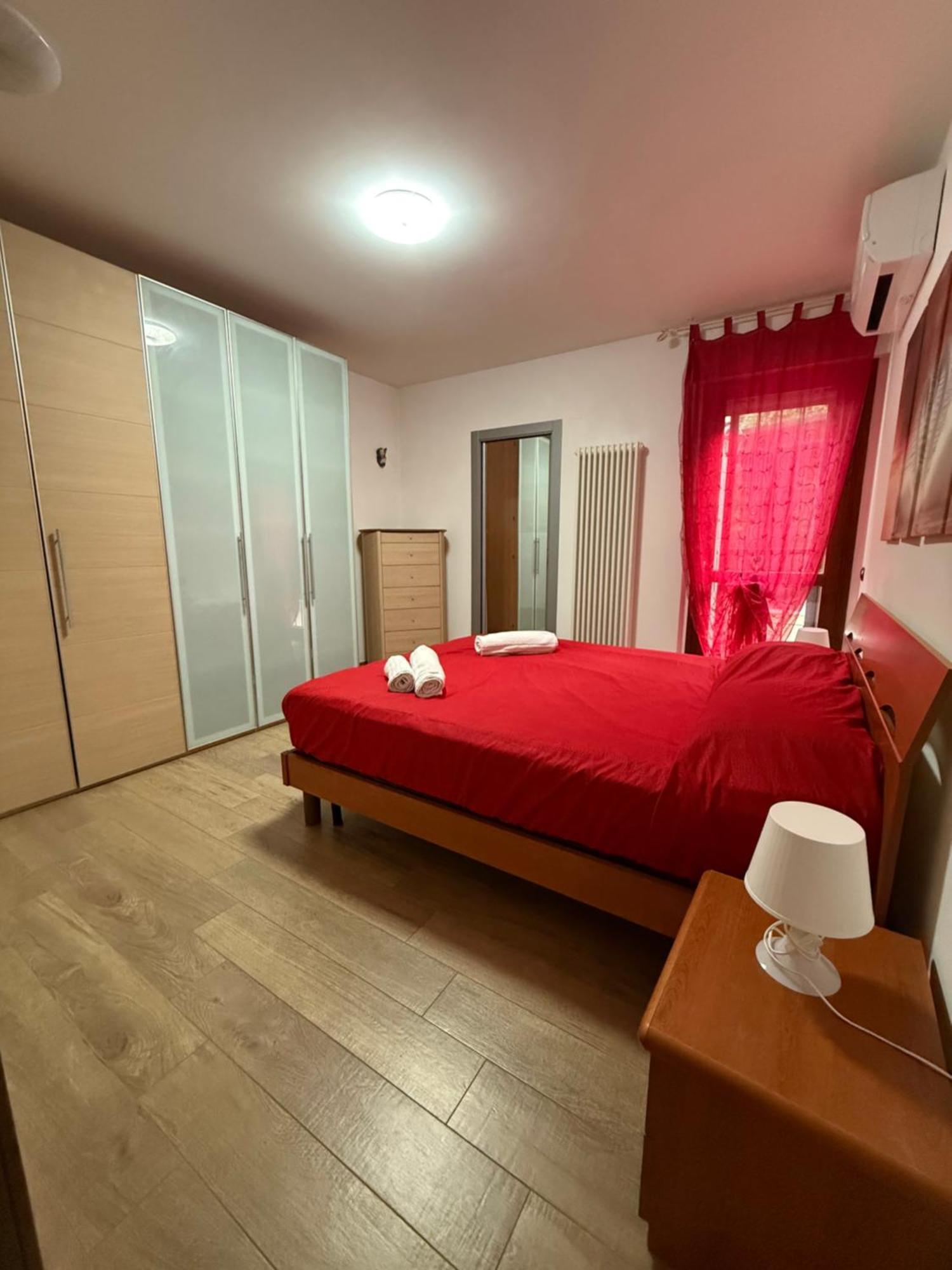 Caserma Guelfa - Casa Vacanza Chiarina San Benedetto del Tronto Exterior foto